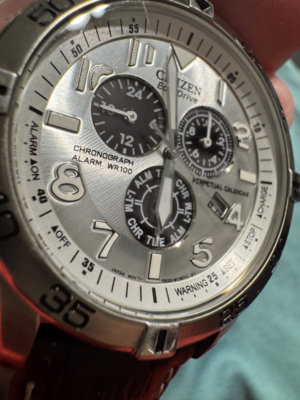 Citizen Eco-Drive Chronograph (E820-S080304) – Solar, No Battery Needed